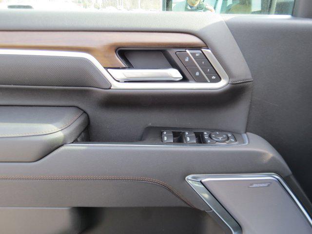 2026 Chevrolet Silverado 2500HD Crew Cab, Standard Bed, High Country, 4WD