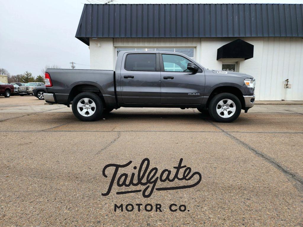 2023 RAM 1500 Big Horn/Lone Star 4x4 Crew Cab 5'7's photo