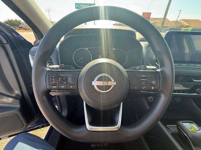 2023 Nissan Rogue SV FWD