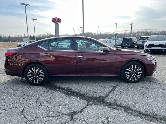 2023 Nissan Altima SV FWD