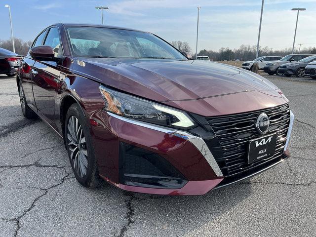 2023 Nissan Altima SV FWD