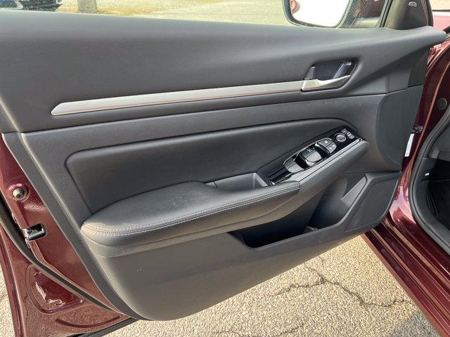 2023 Nissan Altima SV FWD