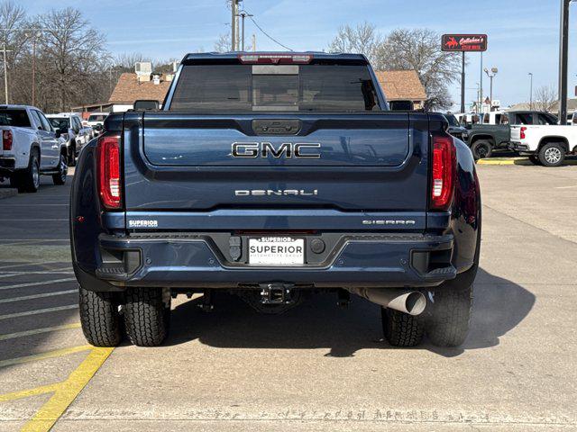 2022 GMC Sierra 3500HD 4WD Crew Cab Long Bed Denali