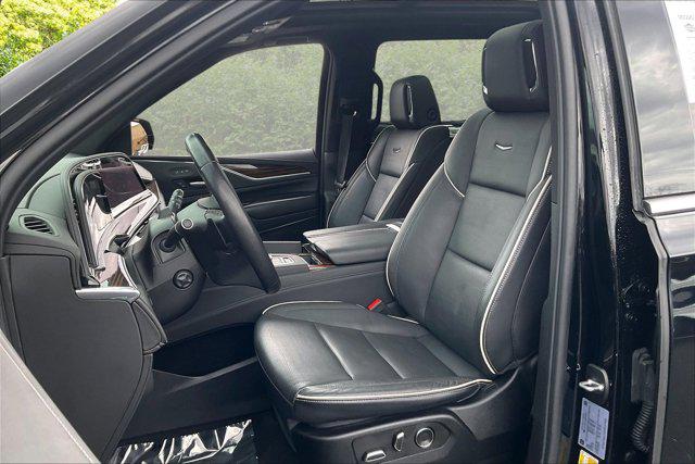 2024 Cadillac Escalade ESV 4WD Premium Luxury