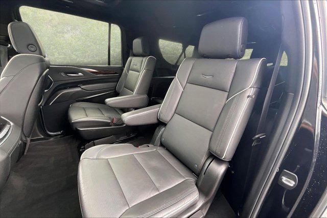 2024 Cadillac Escalade ESV 4WD Premium Luxury