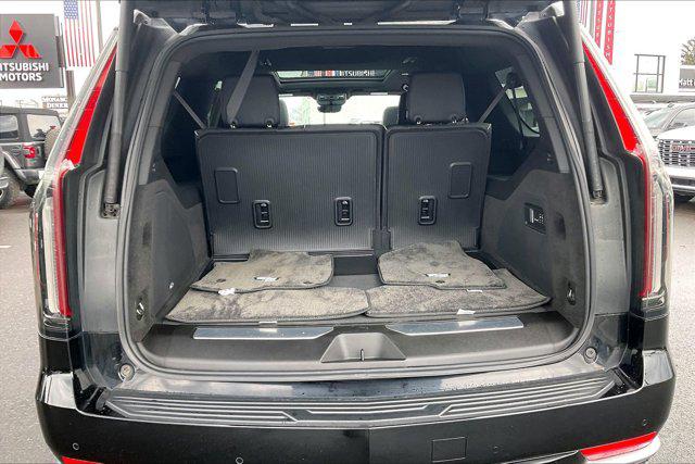2024 Cadillac Escalade ESV 4WD Premium Luxury