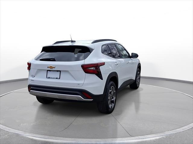2026 Chevrolet Trax LT - Photo 8