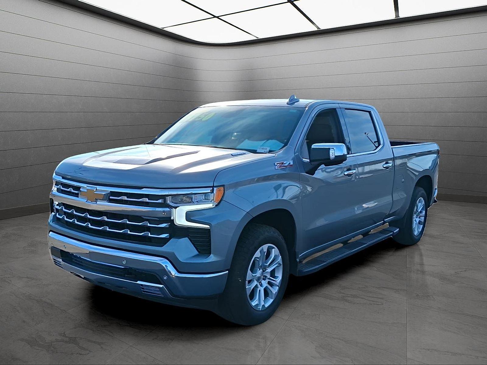 2023 Chevrolet Silverado 1500 LTZ Crew Cab 4WD