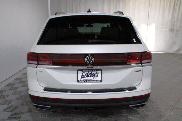 2026 Volkswagen Atlas SE with Technology
