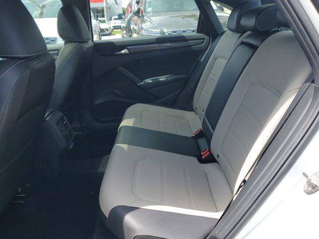 2021 Volkswagen Passat 2.0T R-Line
