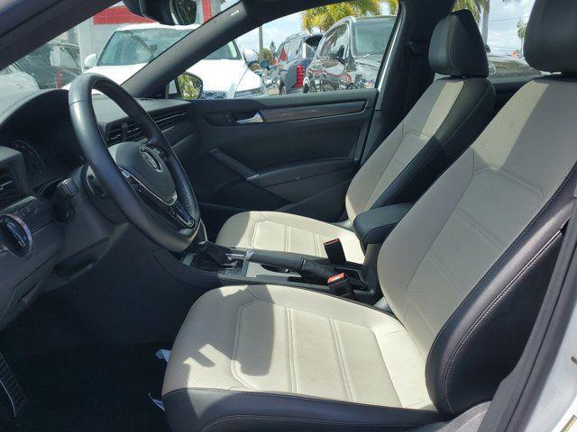 2021 Volkswagen Passat 2.0T R-Line