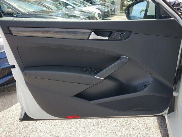 2021 Volkswagen Passat 2.0T R-Line