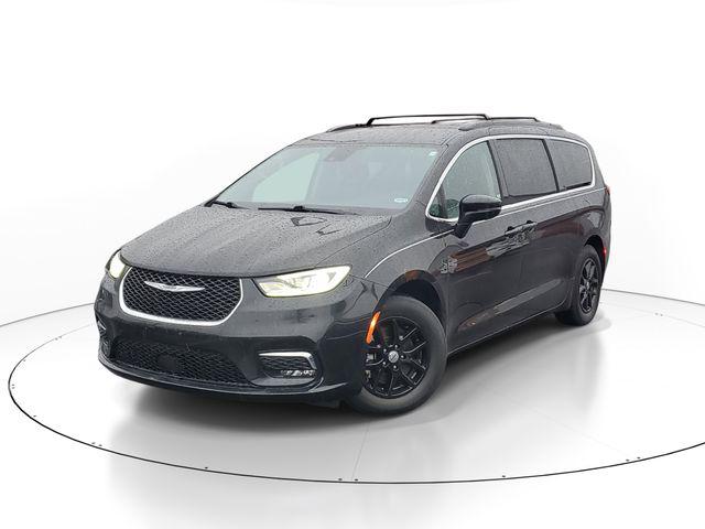 2022 Chrysler Pacifica Touring L for sale in Holly, MI