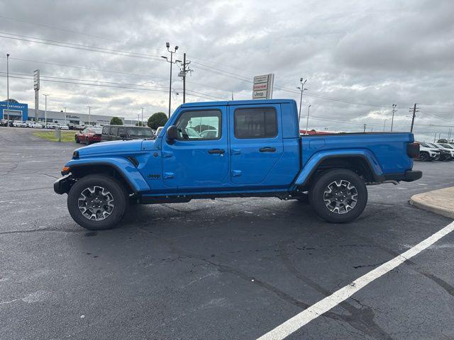 2026 Jeep Gladiator GLADIATOR SAHARA 4X4