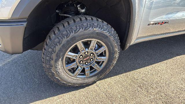 2026 GMC Sierra 1500 Crew Cab, Short Bed, AT4X, 4WD