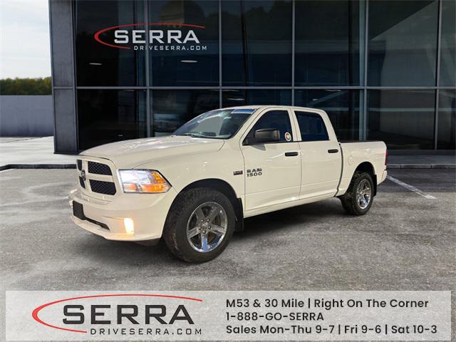 2016 RAM 1500 Express Crew Cab 4WD