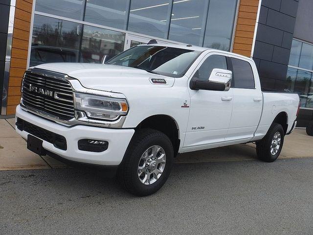2024 RAM 2500 Laramie Crew Cab 4x4 64 Box