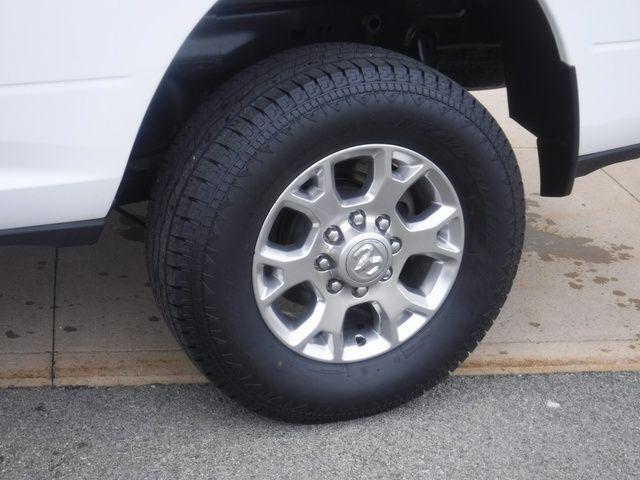 2024 RAM 2500 Laramie Crew Cab 4x4 64 Box