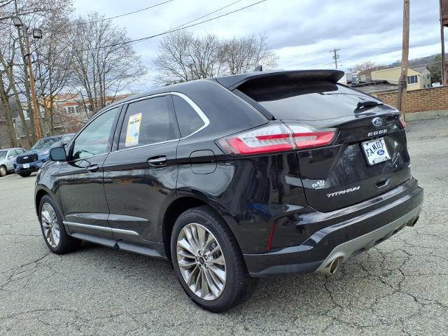 2022 Ford Edge Titanium