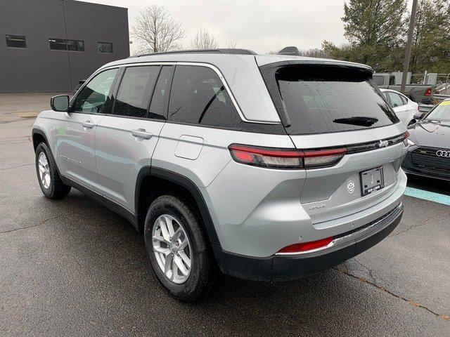 2026 Jeep Grand Cherokee GRAND CHEROKEE LAREDO X 4X4
