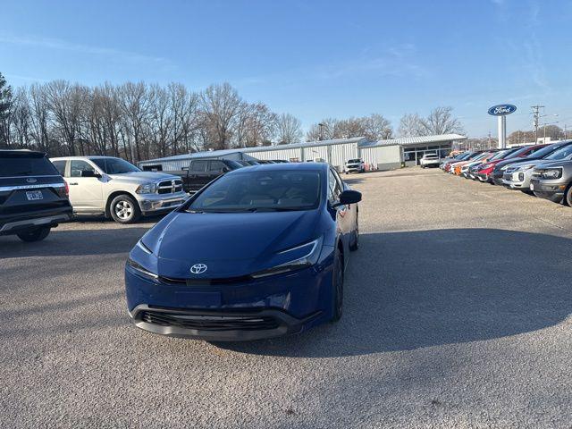 2025 Toyota Prius LE