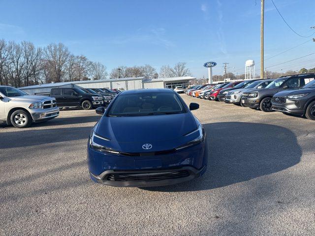 2025 Toyota Prius LE