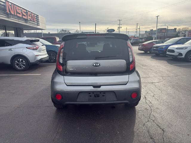 2017 Kia Soul Base