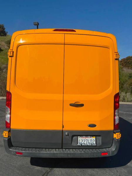 2017 Ford Transit Medium Roof w/Sliding Side Door w/RWB
