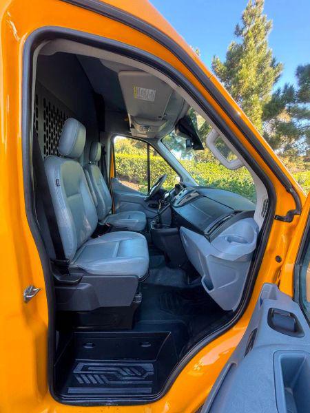 2017 Ford Transit Medium Roof w/Sliding Side Door w/RWB