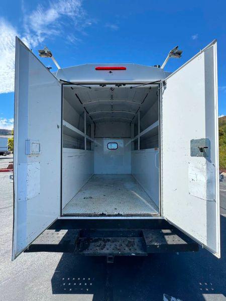 2015 Ford E-350 Cutaway Base
