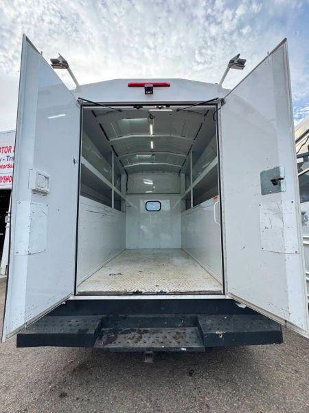 2015 Ford E-350 Cutaway Base
