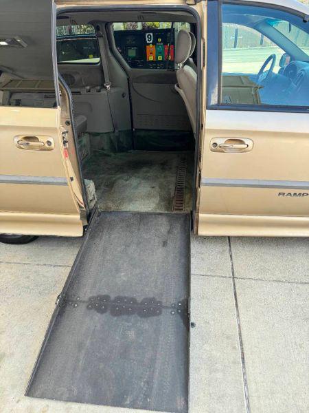 2001 Dodge Grand Caravan Sport