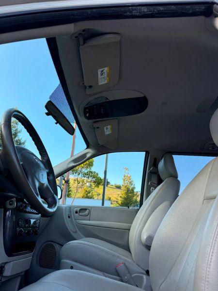 2005 Dodge Grand Caravan SXT