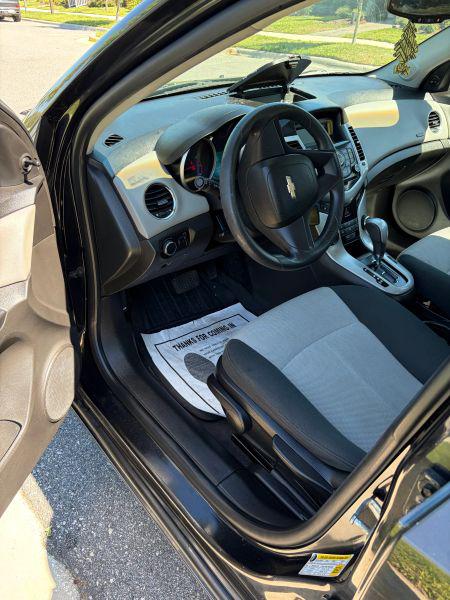2011 Chevrolet Cruze LS