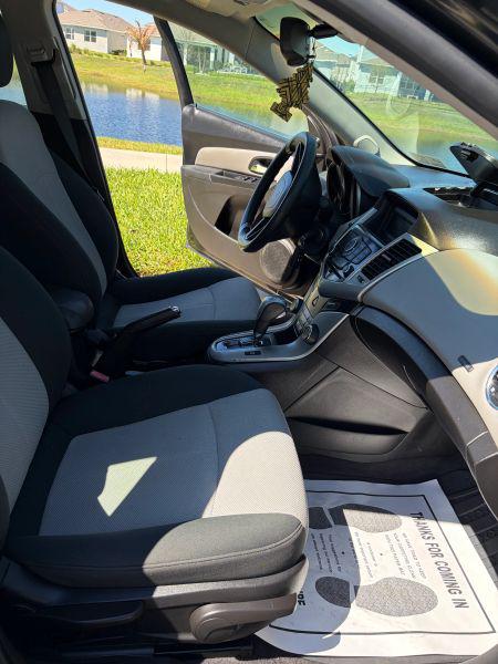 2011 Chevrolet Cruze LS