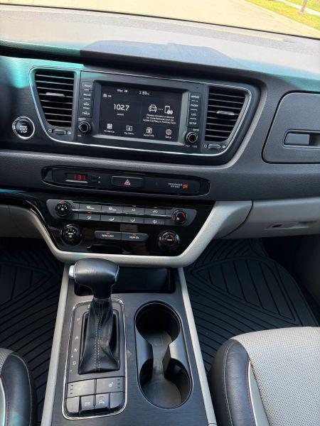2018 Kia Sedona LX