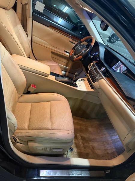 2014 Lexus ES 300h 300h