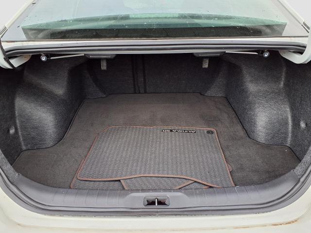 2024 Nissan Altima SR VC-Turbo FWD