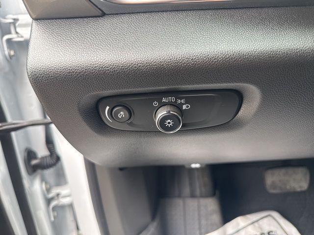 2024 Chevrolet Traverse AWD LT Leather