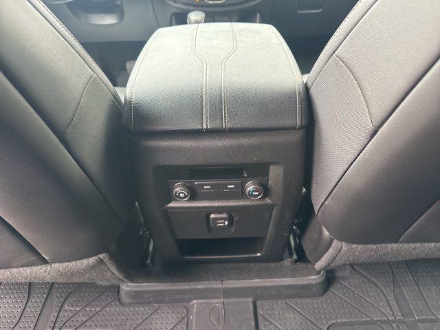 2024 Chevrolet Traverse AWD LT Leather