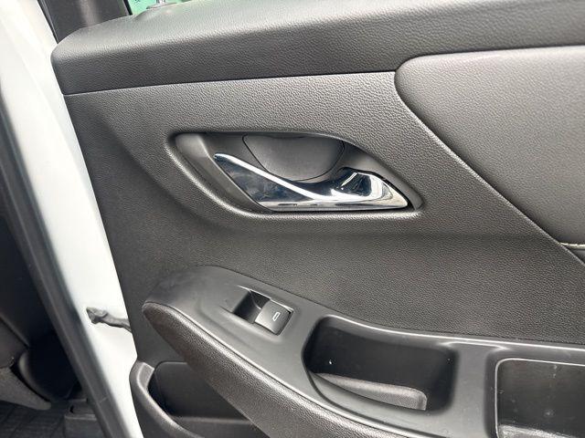 2024 Chevrolet Traverse AWD LT Leather