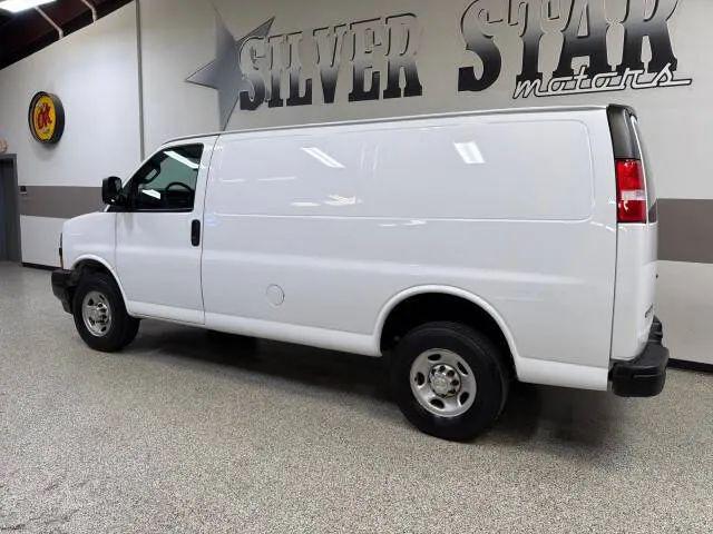 2022 Chevrolet Express Cargo Van RWD 2500 Regular Wheelbase WT