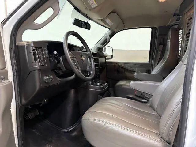 2022 Chevrolet Express Cargo Van RWD 2500 Regular Wheelbase WT