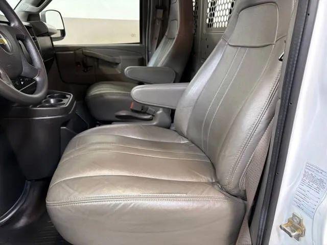 2022 Chevrolet Express Cargo Van RWD 2500 Regular Wheelbase WT
