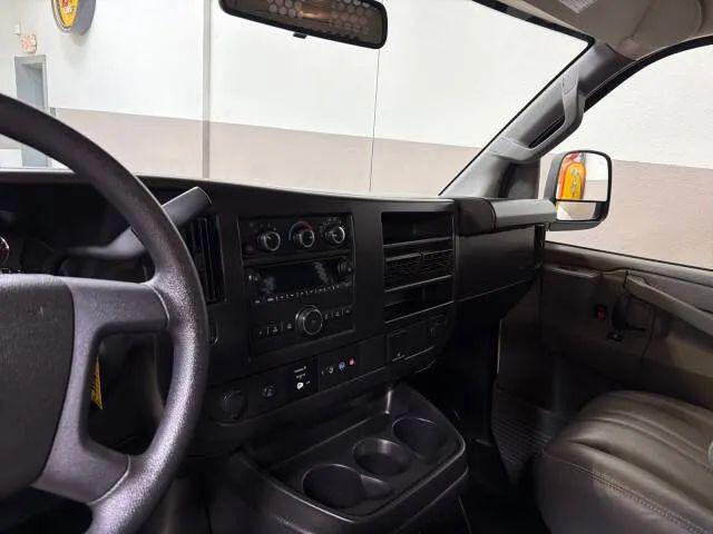2022 Chevrolet Express Cargo Van RWD 2500 Regular Wheelbase WT