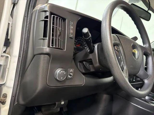 2022 Chevrolet Express Cargo Van RWD 2500 Regular Wheelbase WT