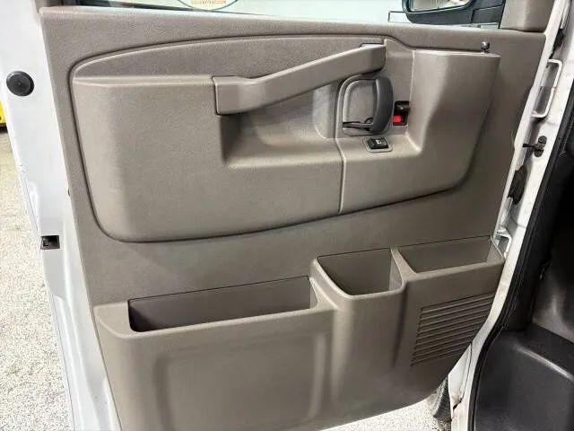 2022 Chevrolet Express Cargo Van RWD 2500 Regular Wheelbase WT