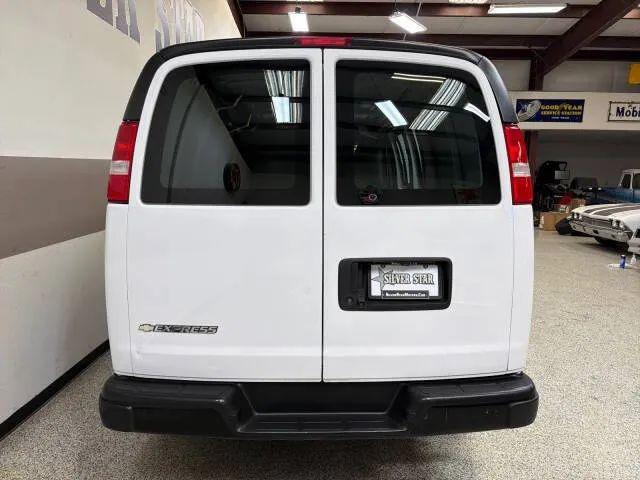 2022 Chevrolet Express Cargo Van RWD 2500 Regular Wheelbase WT