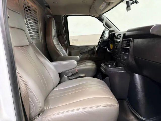 2022 Chevrolet Express Cargo Van RWD 2500 Regular Wheelbase WT