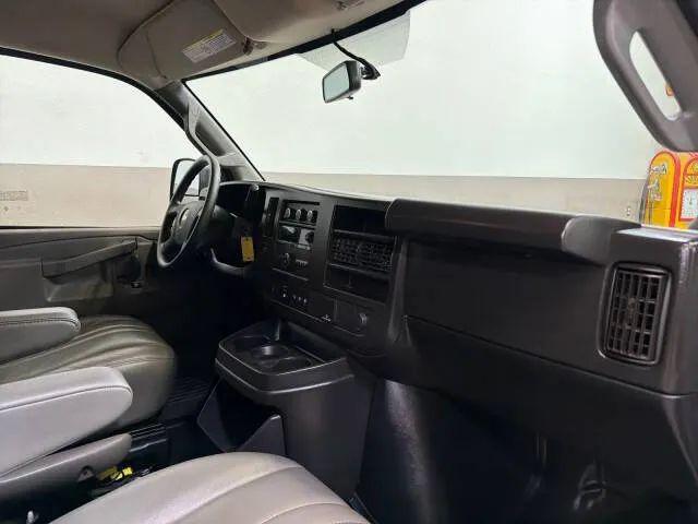 2022 Chevrolet Express Cargo Van RWD 2500 Regular Wheelbase WT